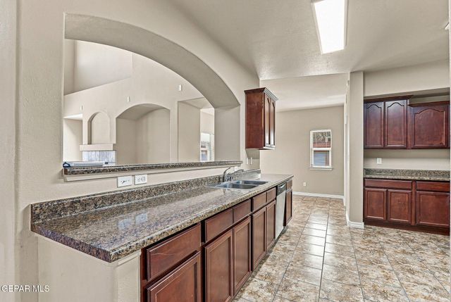 14384 ALMA POINT, El Paso, TX 79938