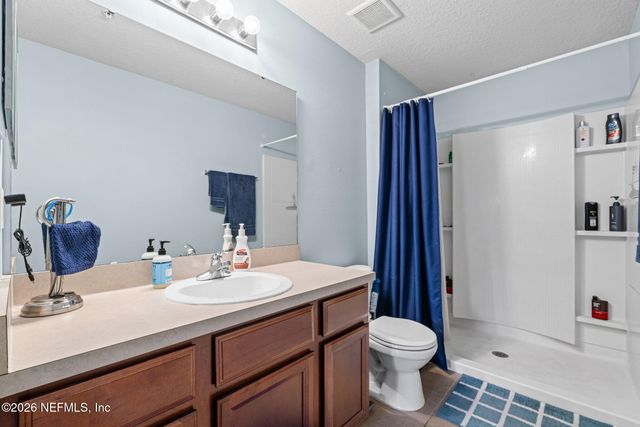 7039 DEER LODGE Circle 107, Jacksonville, FL 32256