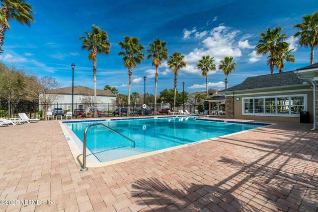 7039 DEER LODGE Circle 107, Jacksonville, FL 32256