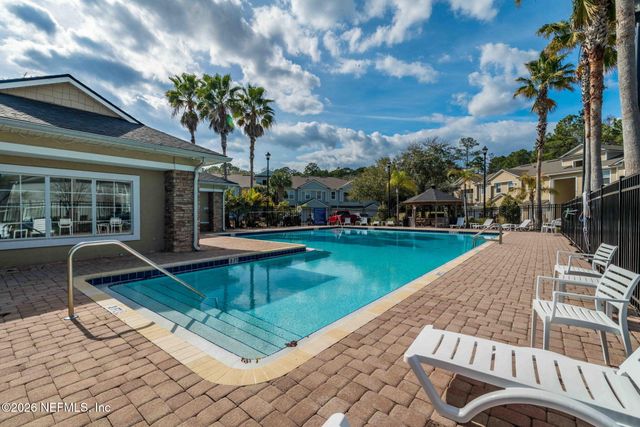 7039 DEER LODGE Circle 107, Jacksonville, FL 32256