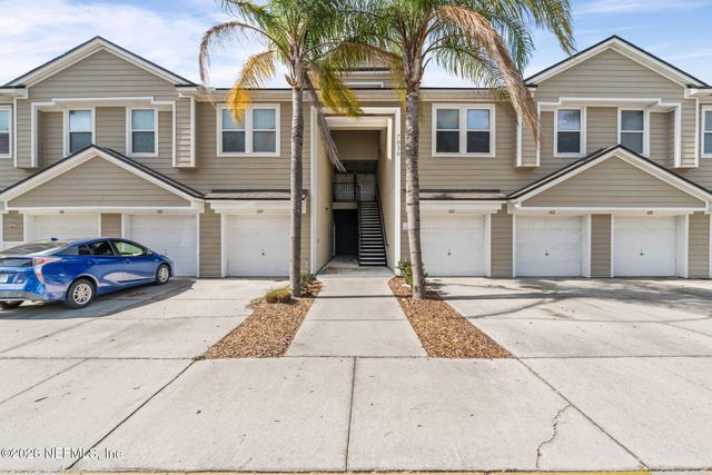 7039 DEER LODGE Circle 107, Jacksonville, FL 32256