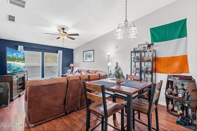 7039 DEER LODGE Circle 107, Jacksonville, FL 32256