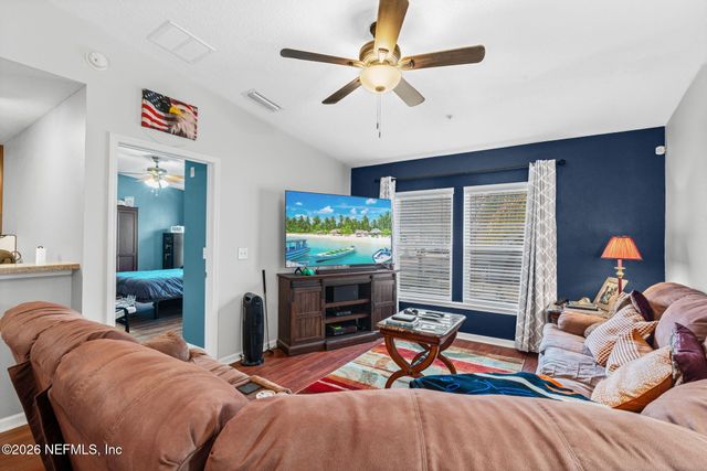 7039 DEER LODGE Circle 107, Jacksonville, FL 32256