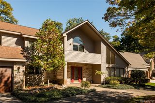 3228 Pine Lake Road, West Bloomfield Charter Township, MI 48324