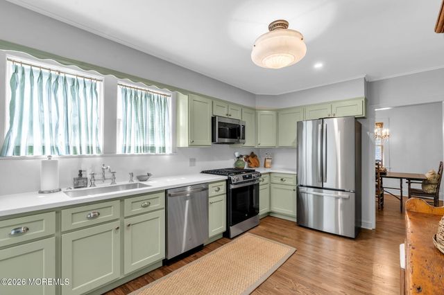 204 Monroe Avenue, Spring Lake, NJ 07762