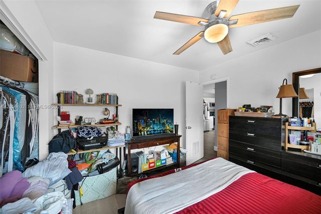 3231 SW 25th Street, Miami, FL 33133