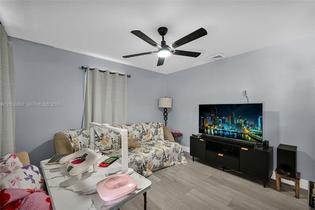 3231 SW 25th Street, Miami, FL 33133