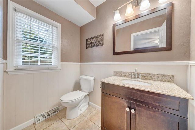 3565 Colony LN, Roanoke, VA 24018