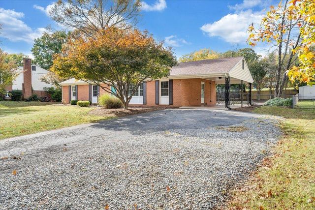 3565 Colony LN, Roanoke, VA 24018