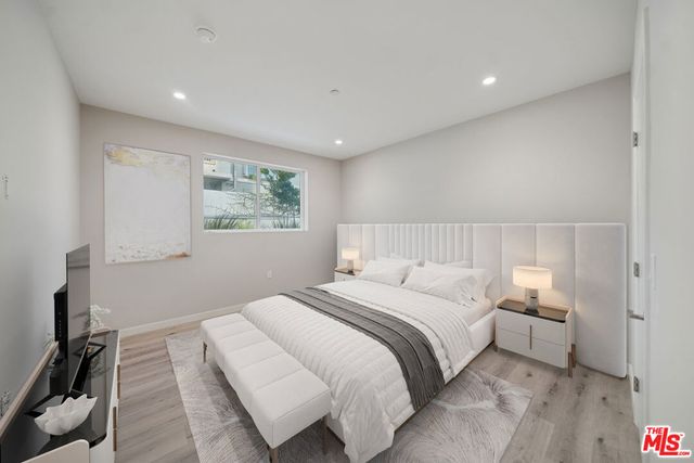 1051 S Corning Street 102, Los Angeles, CA 90035