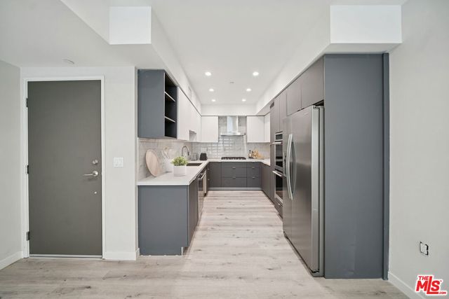 1051 S Corning Street 102, Los Angeles, CA 90035