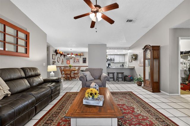 2713 WILLOW OAKS DRIVE, Valrico, FL 33594