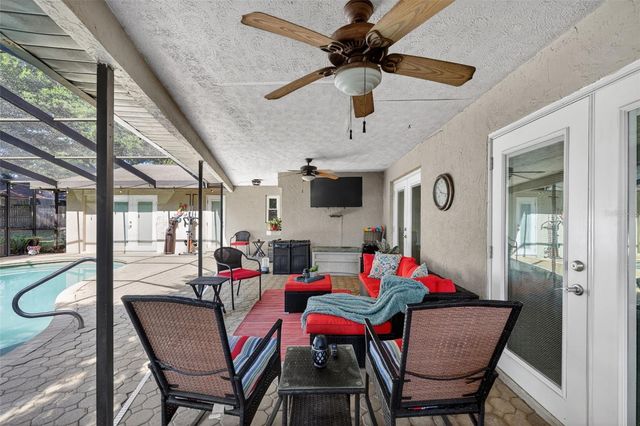 2713 WILLOW OAKS DRIVE, Valrico, FL 33594