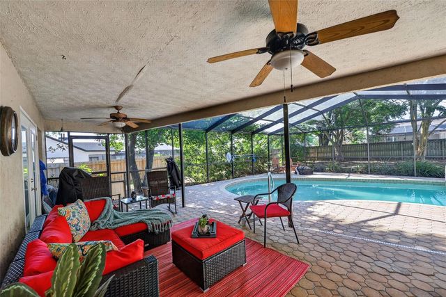 2713 WILLOW OAKS DRIVE, Valrico, FL 33594