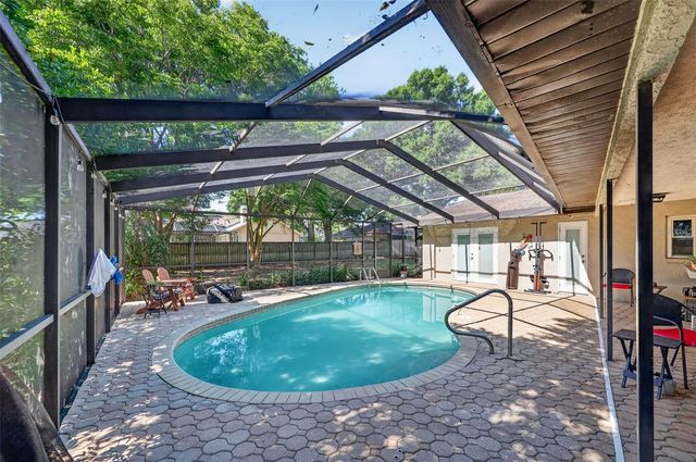 2713 WILLOW OAKS DRIVE, Valrico, FL 33594