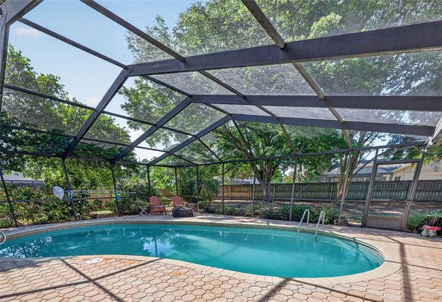 2713 WILLOW OAKS DRIVE, Valrico, FL 33594