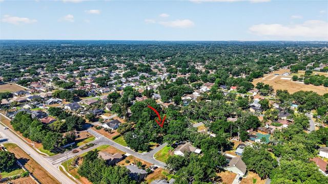 2713 WILLOW OAKS DRIVE, Valrico, FL 33594