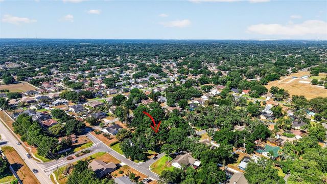 2713 WILLOW OAKS DRIVE, Valrico, FL 33594