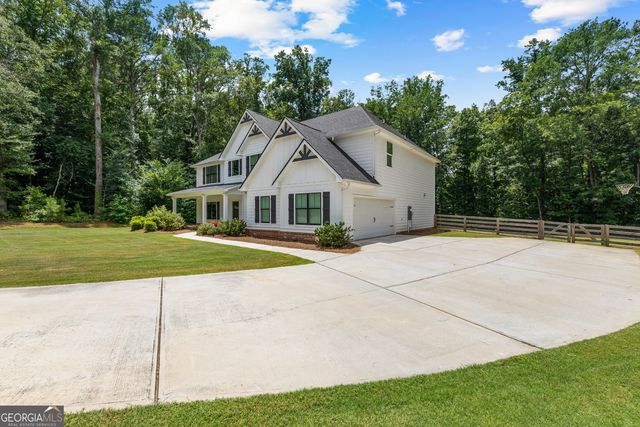 135 Jessica Court, Fayetteville, GA 30215