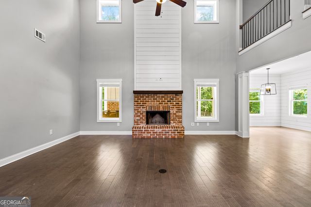 135 Jessica Court, Fayetteville, GA 30215