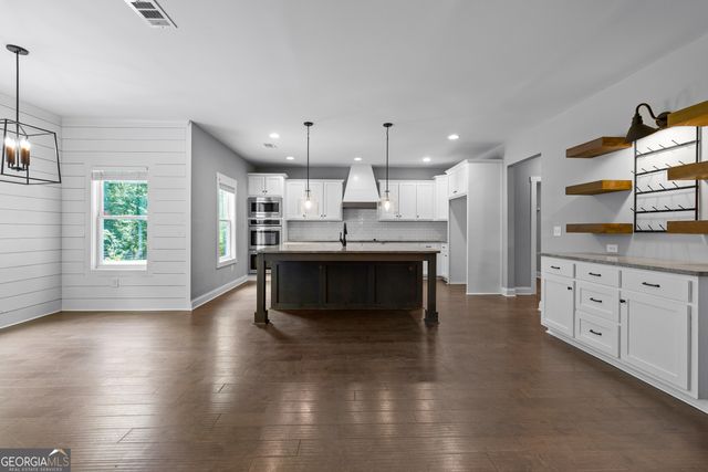 135 Jessica Court, Fayetteville, GA 30215