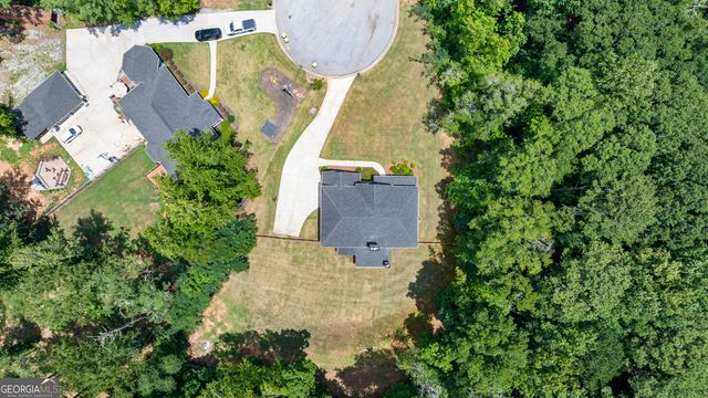 135 Jessica Court, Fayetteville, GA 30215