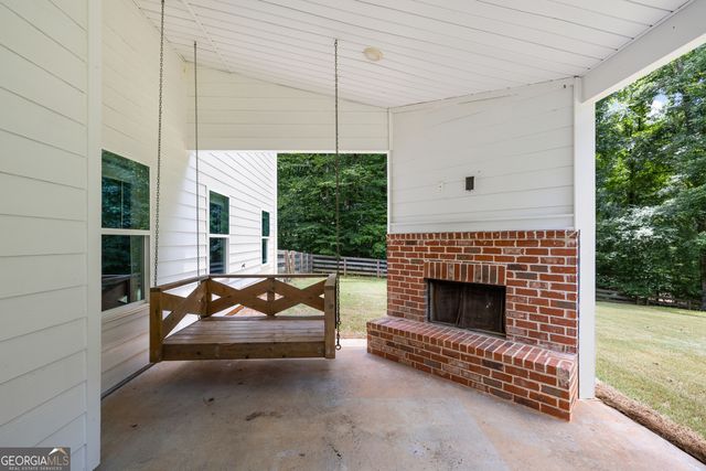 135 Jessica Court, Fayetteville, GA 30215