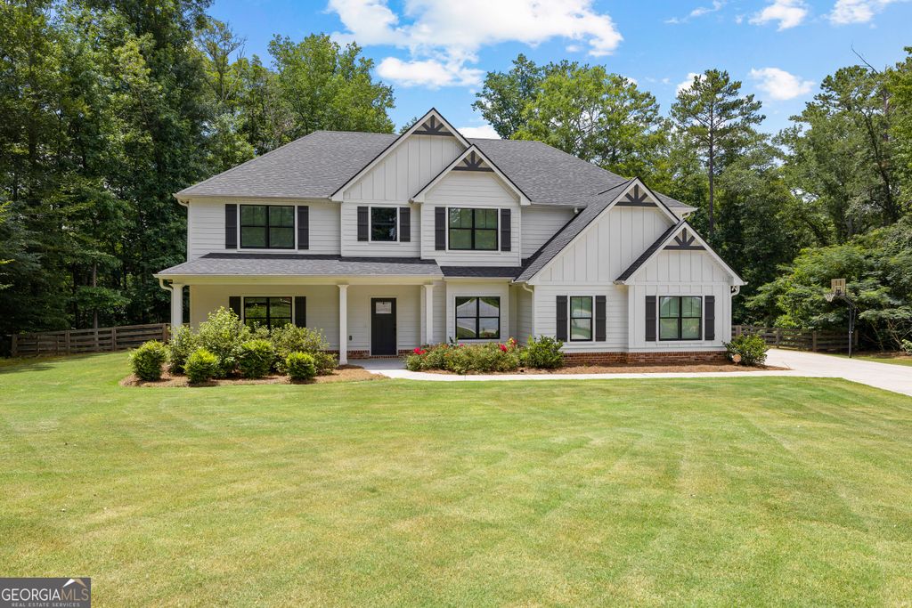 135 Jessica Court, Fayetteville, GA 30215