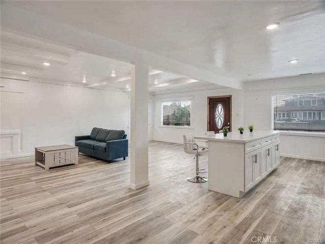 143 N Hobart Boulevard, Los Angeles, CA 90004