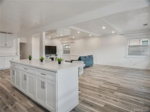 143 N Hobart Boulevard, Los Angeles, CA 90004