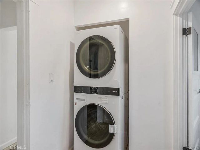 143 N Hobart Boulevard, Los Angeles, CA 90004