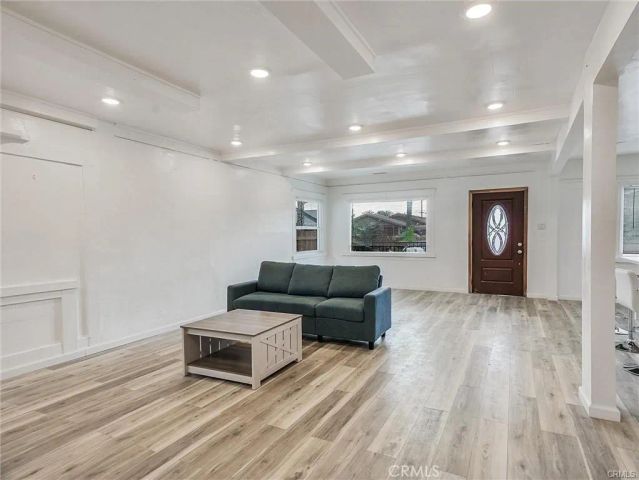 143 N Hobart Boulevard, Los Angeles, CA 90004