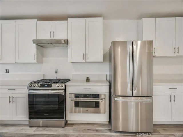 143 N Hobart Boulevard, Los Angeles, CA 90004