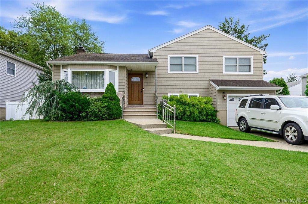 2664 Grayson Drive, East Meadow, NY 11554 — exterior