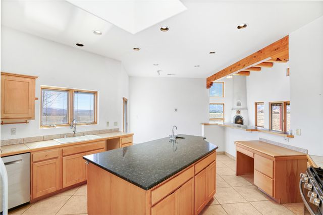 24 Hunter Drive, Medanales, NM 87548