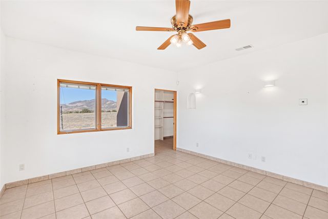 24 Hunter Drive, Medanales, NM 87548