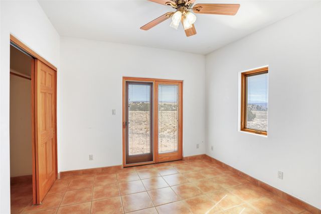 24 Hunter Drive, Medanales, NM 87548