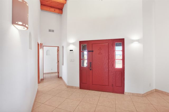 24 Hunter Drive, Medanales, NM 87548