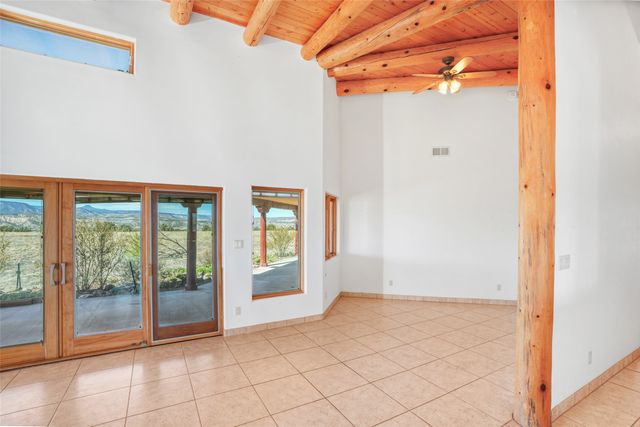 24 Hunter Drive, Medanales, NM 87548