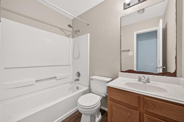 12926 Valleygate Lane, Houston, TX 77072