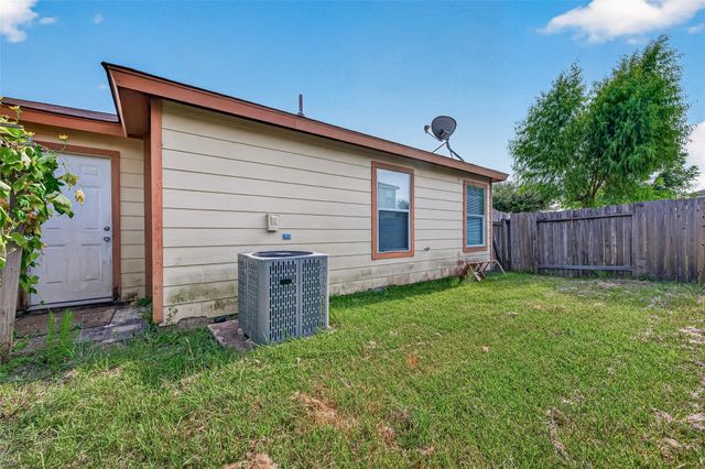 12926 Valleygate Lane, Houston, TX 77072
