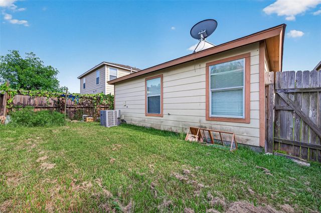 12926 Valleygate Lane, Houston, TX 77072