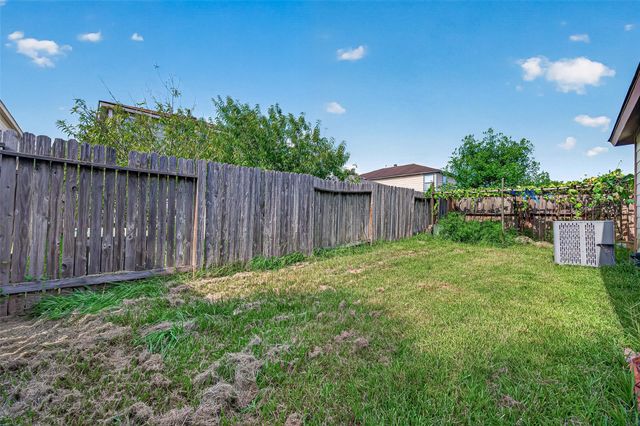 12926 Valleygate Lane, Houston, TX 77072