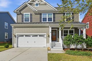 704 Log Fern LN, Chesapeake, VA 23323