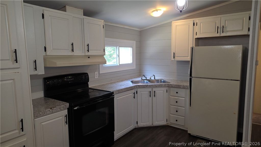 304 McDougald Drive, Raeford, NC 28376 — photo 6