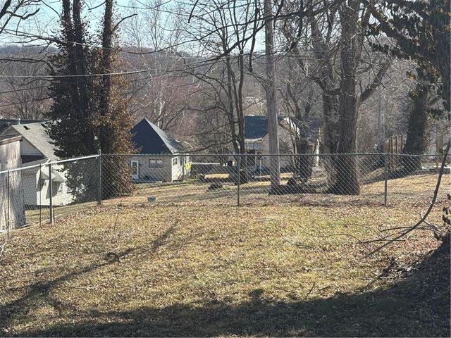 606 Harmon Street, St Joseph, MO 64504