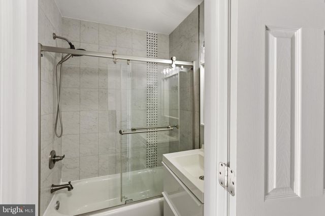 5105 NEW HAMPSHIRE AVE NW, Washington, DC 20011