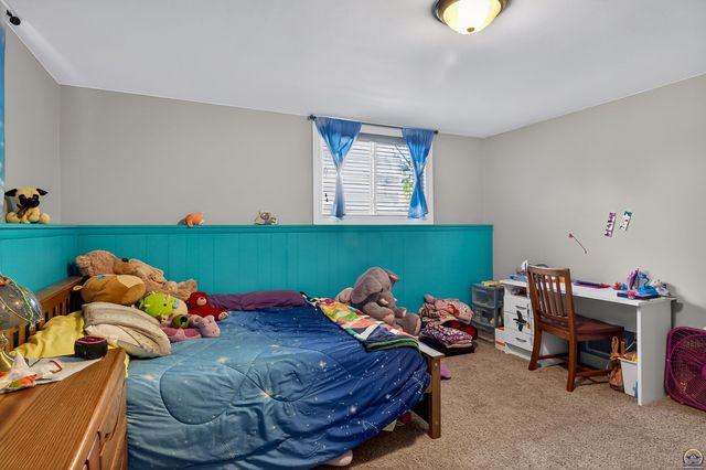 3107 SW Mulvane ST, Topeka, KS 66611