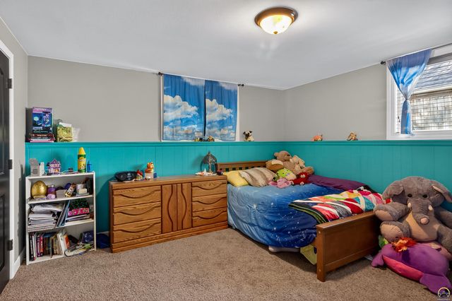 3107 SW Mulvane ST, Topeka, KS 66611