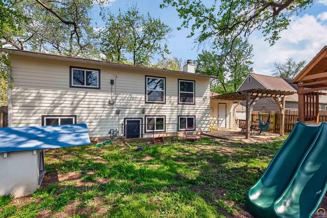3107 SW Mulvane ST, Topeka, KS 66611